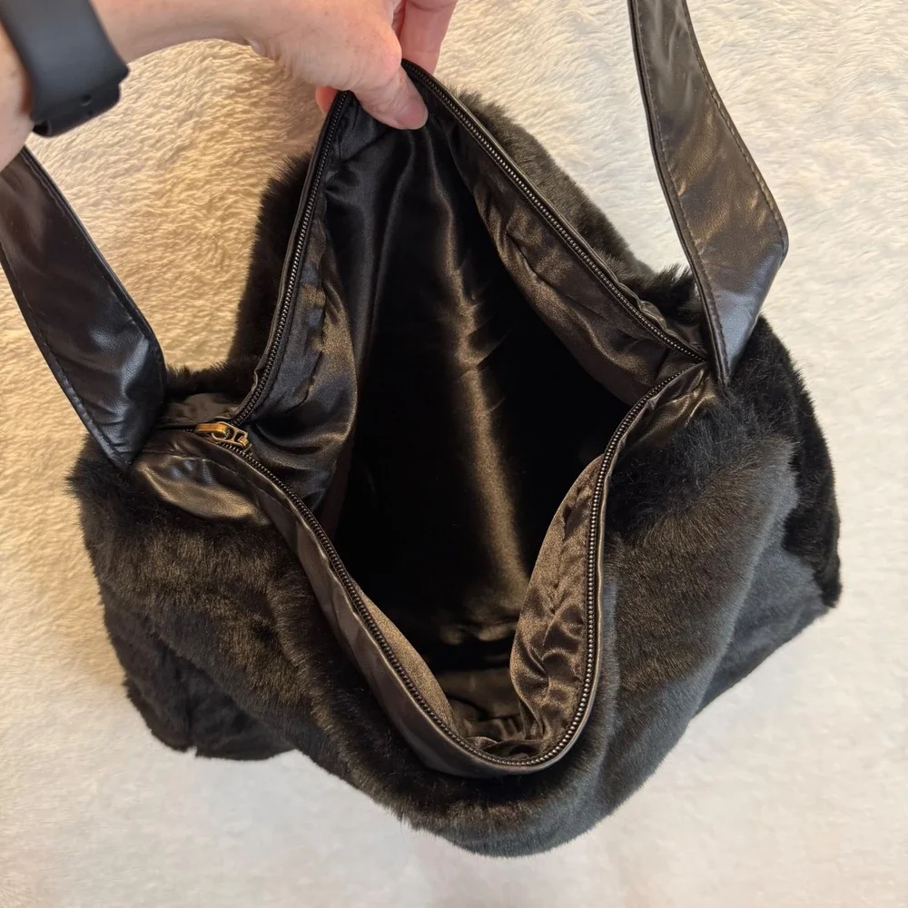 Y2K Black Faux Fur Shoulder Bag Oversized Fuzzy Plush Purse Goth 90s Vintage